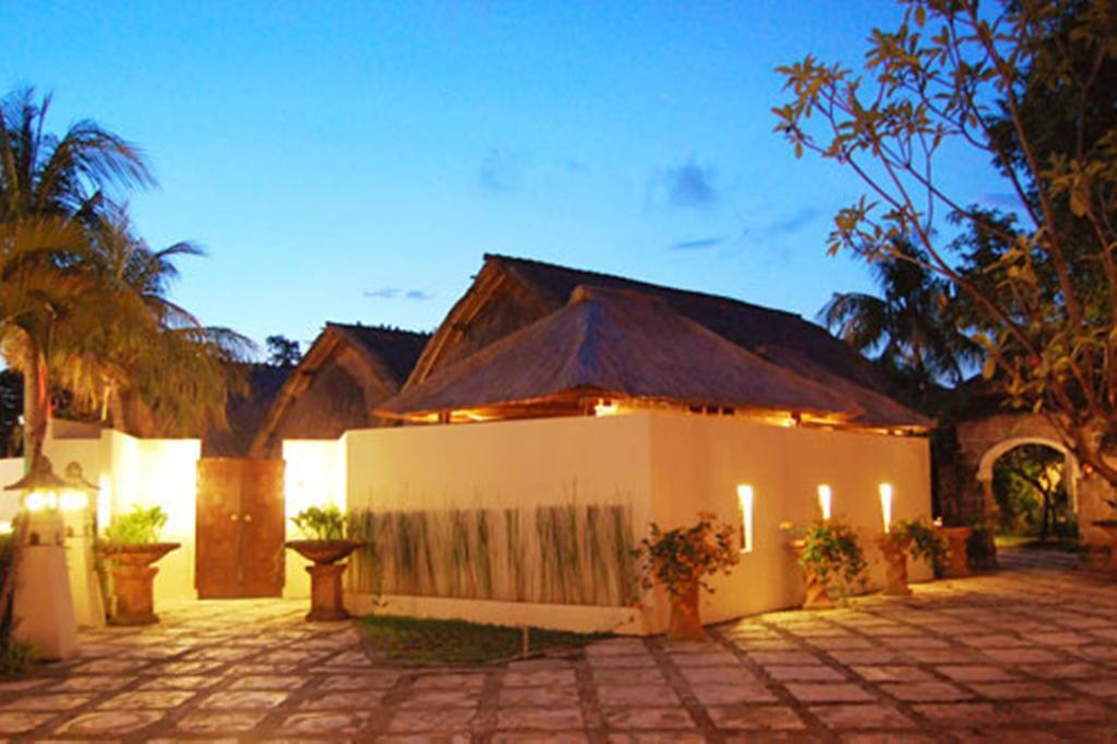The Alit Hotell Kuta Lombok Exteriör bild